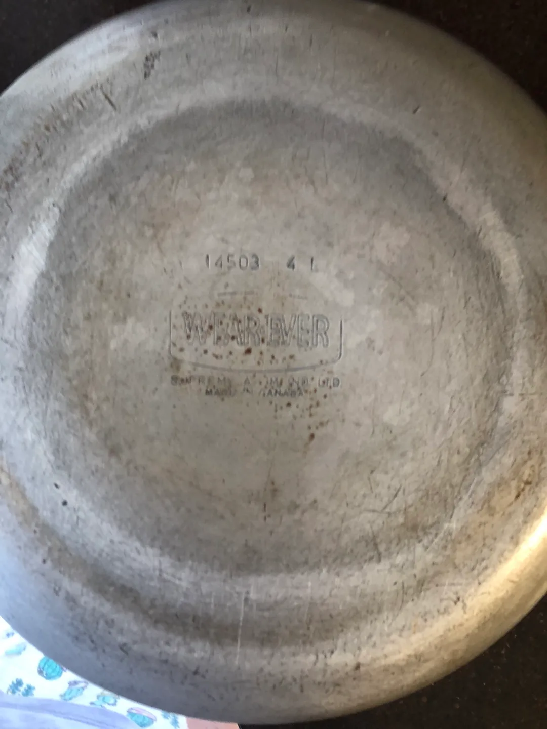 Wear-Ever Aluminum Stock Pot with Handle image indicator(3)