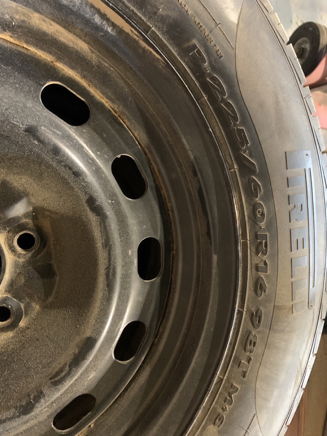One set of 4 - Pirelli 4-season tires P225/60R15 - photo 2