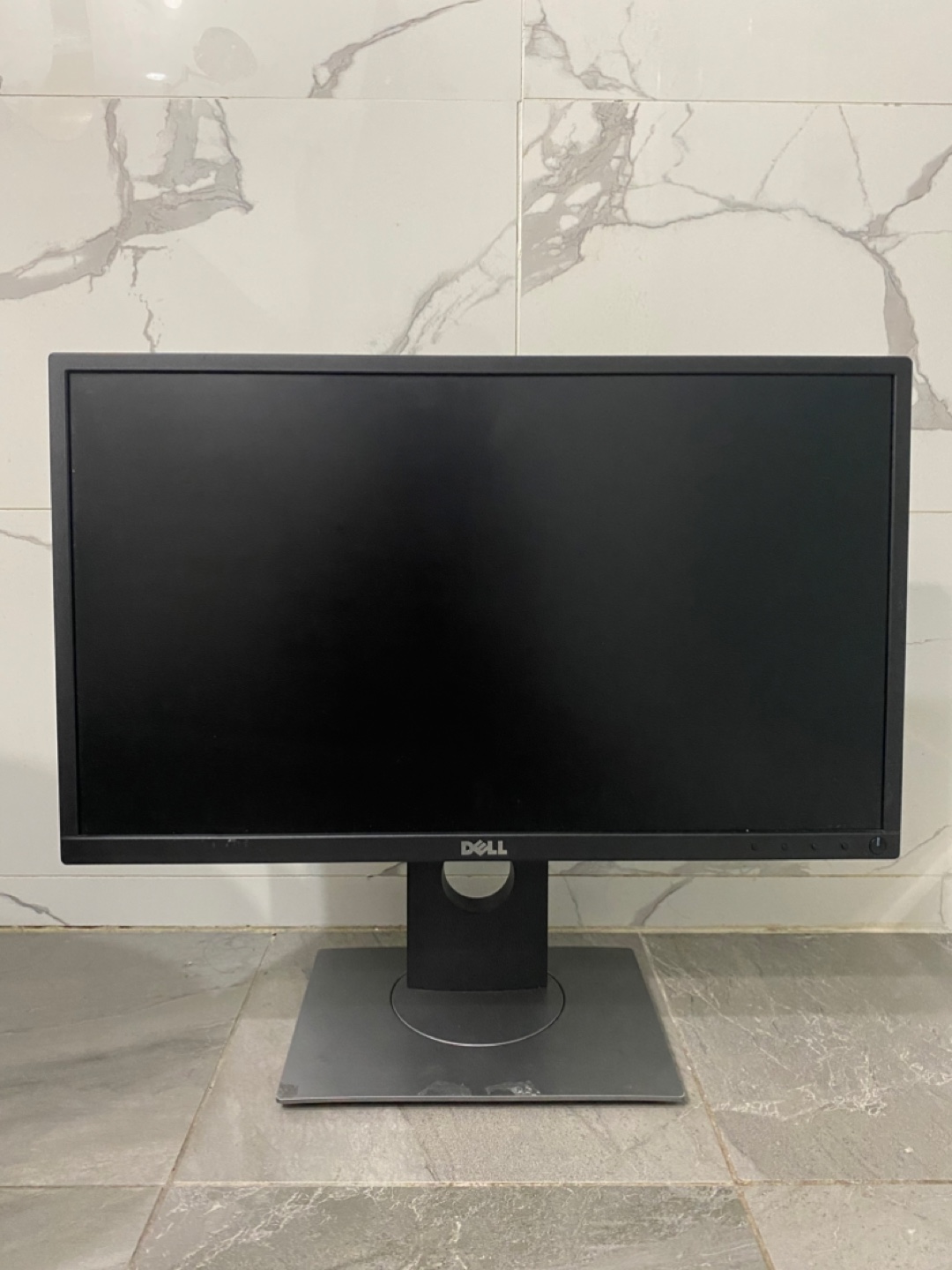Dell Monitor 24” – Works Perfectly