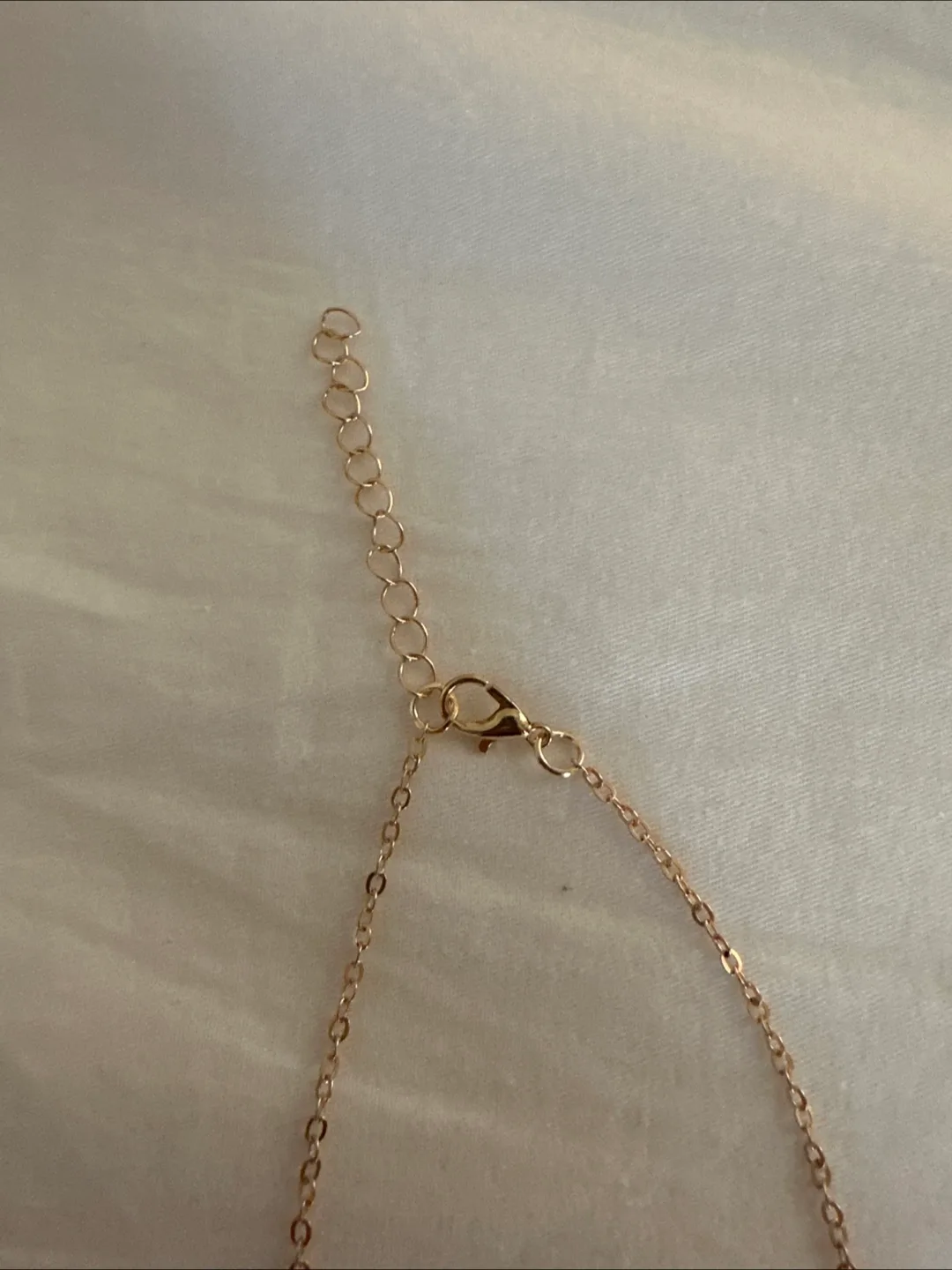 Gold Heart Pendant Necklace image indicator(3)