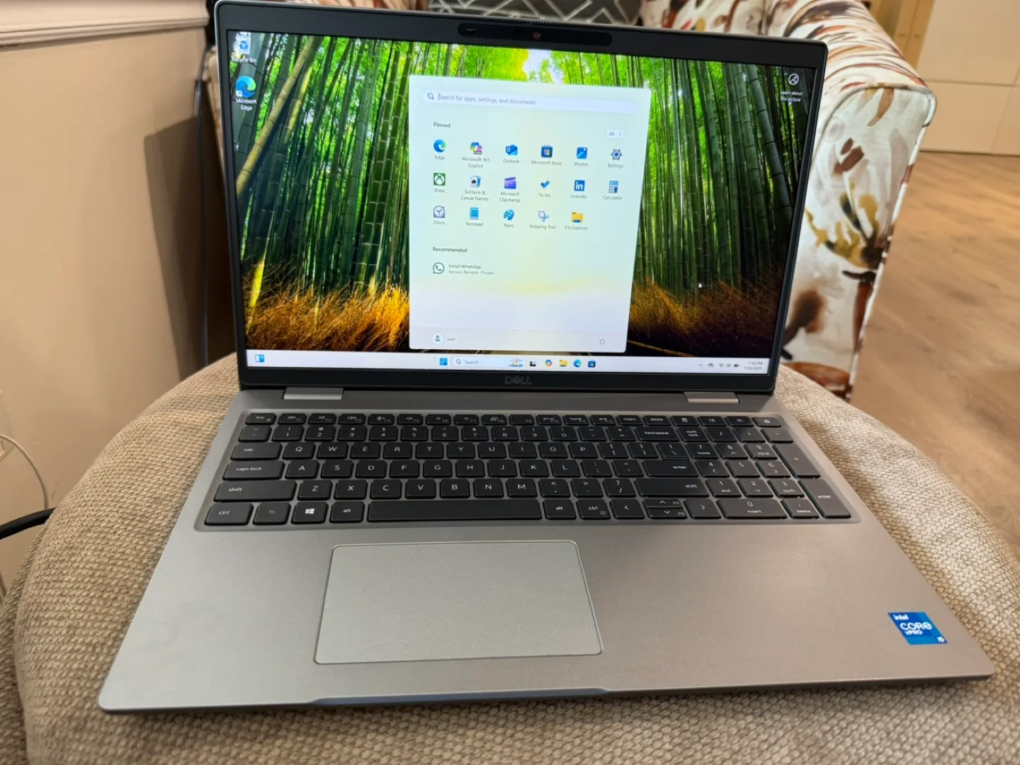 Dell Latitude 5520 Laptop - Excellent Condition! thumbnail