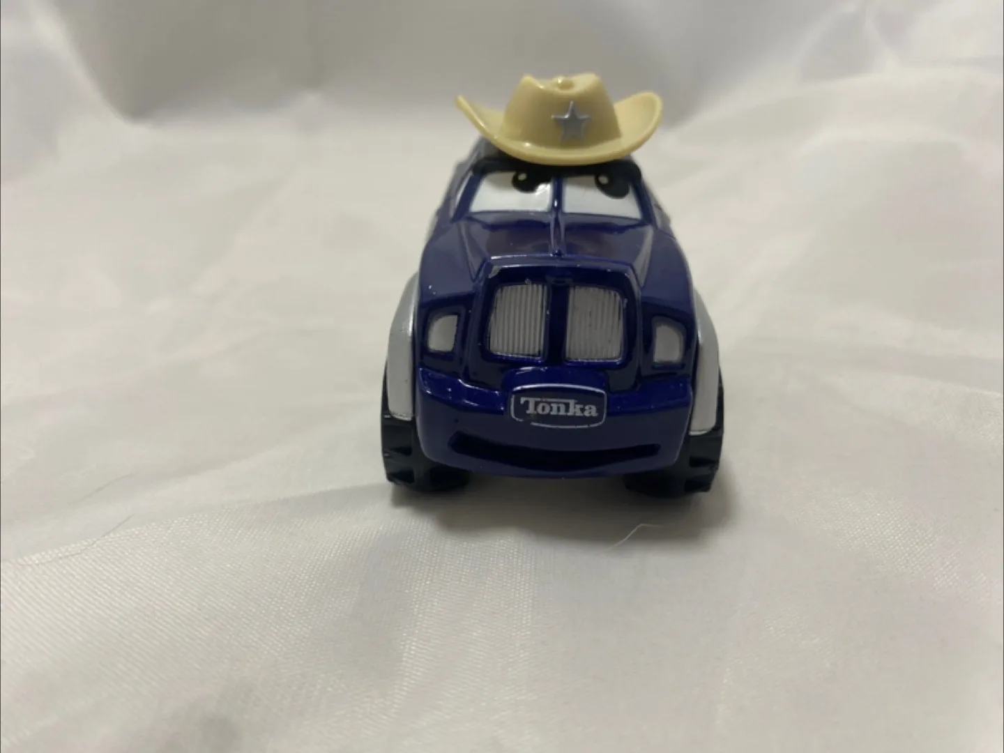 Tonka Lil Chuck and Friends Sheriff Chuck Diecast Toy Truck image indicator(3)