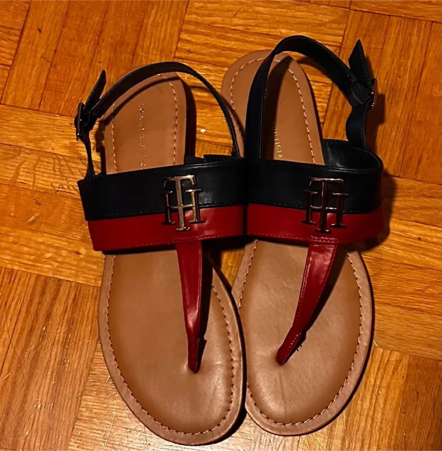 Tommy Hilfiger Sandals Size 9M thumbnail