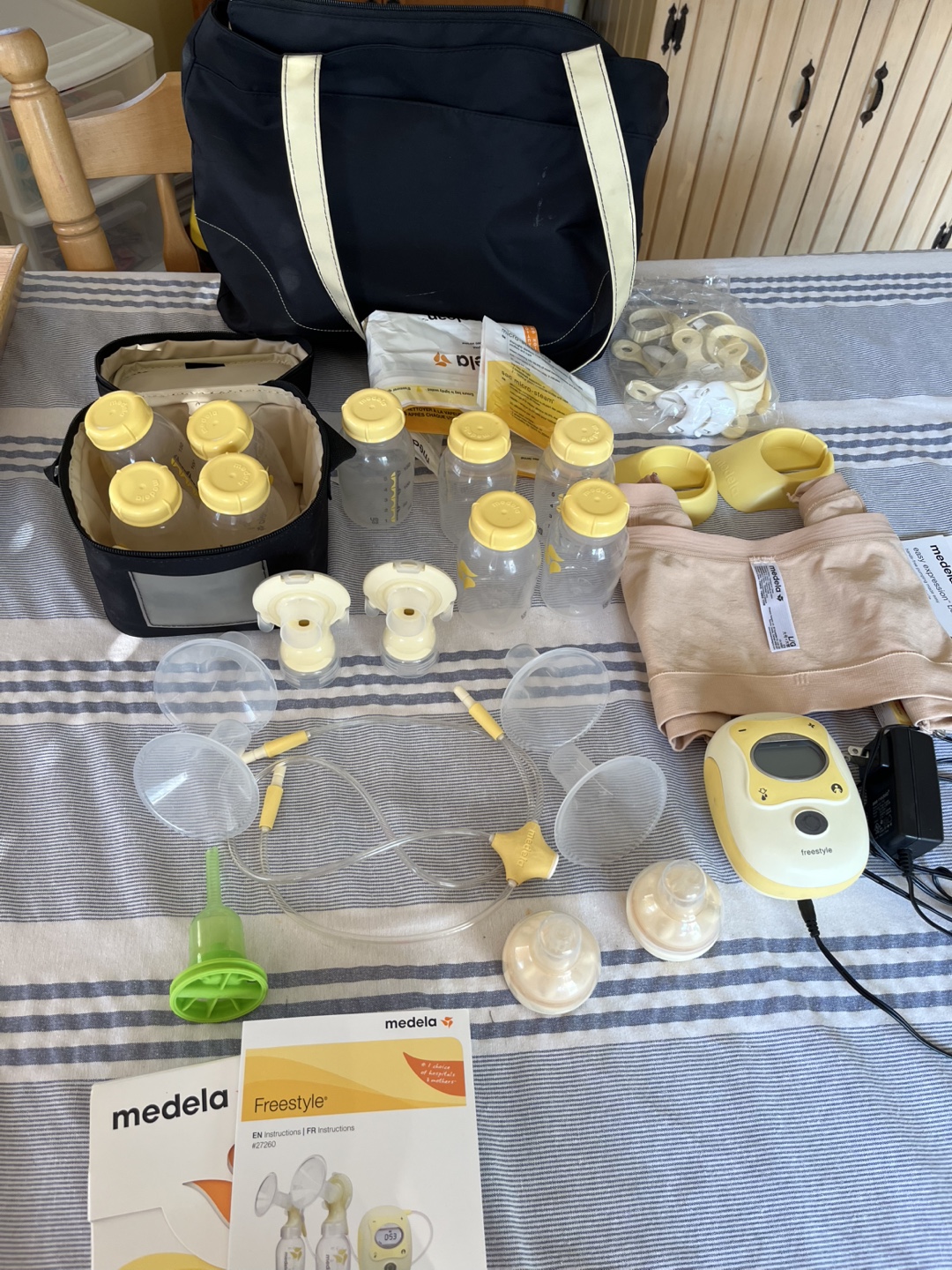 Medela Freestyle Breast Pump Set