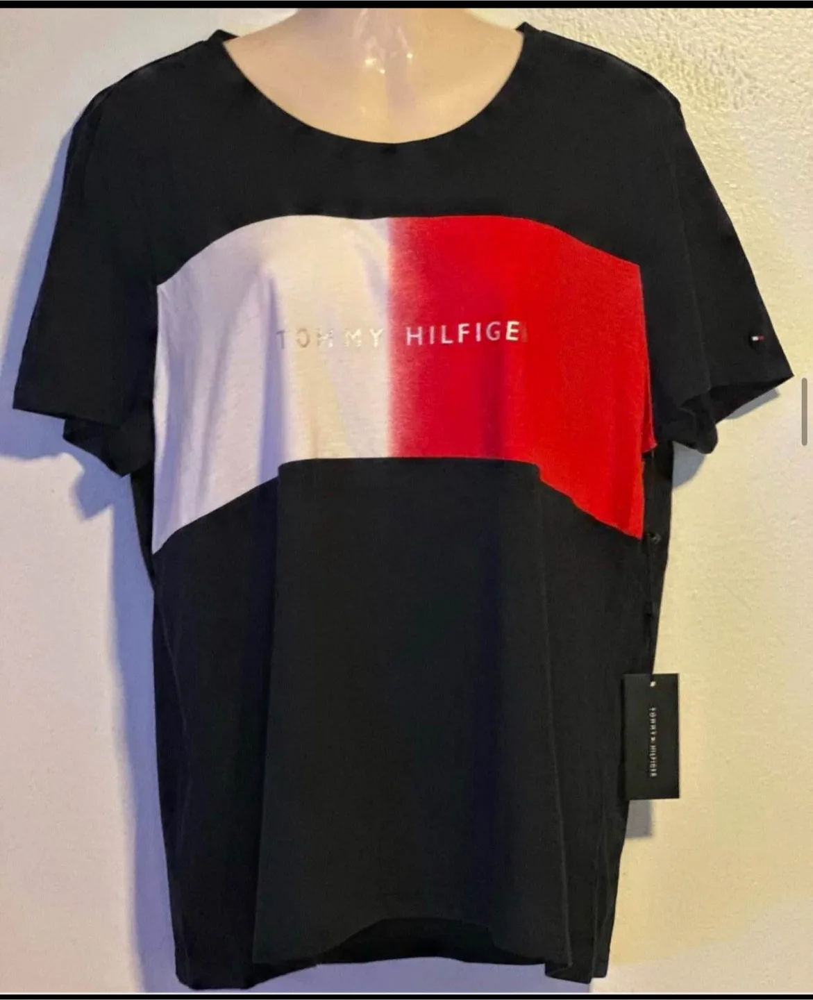 Tommy Hilfiger Colour Block T-Shirt, Size M thumbnail