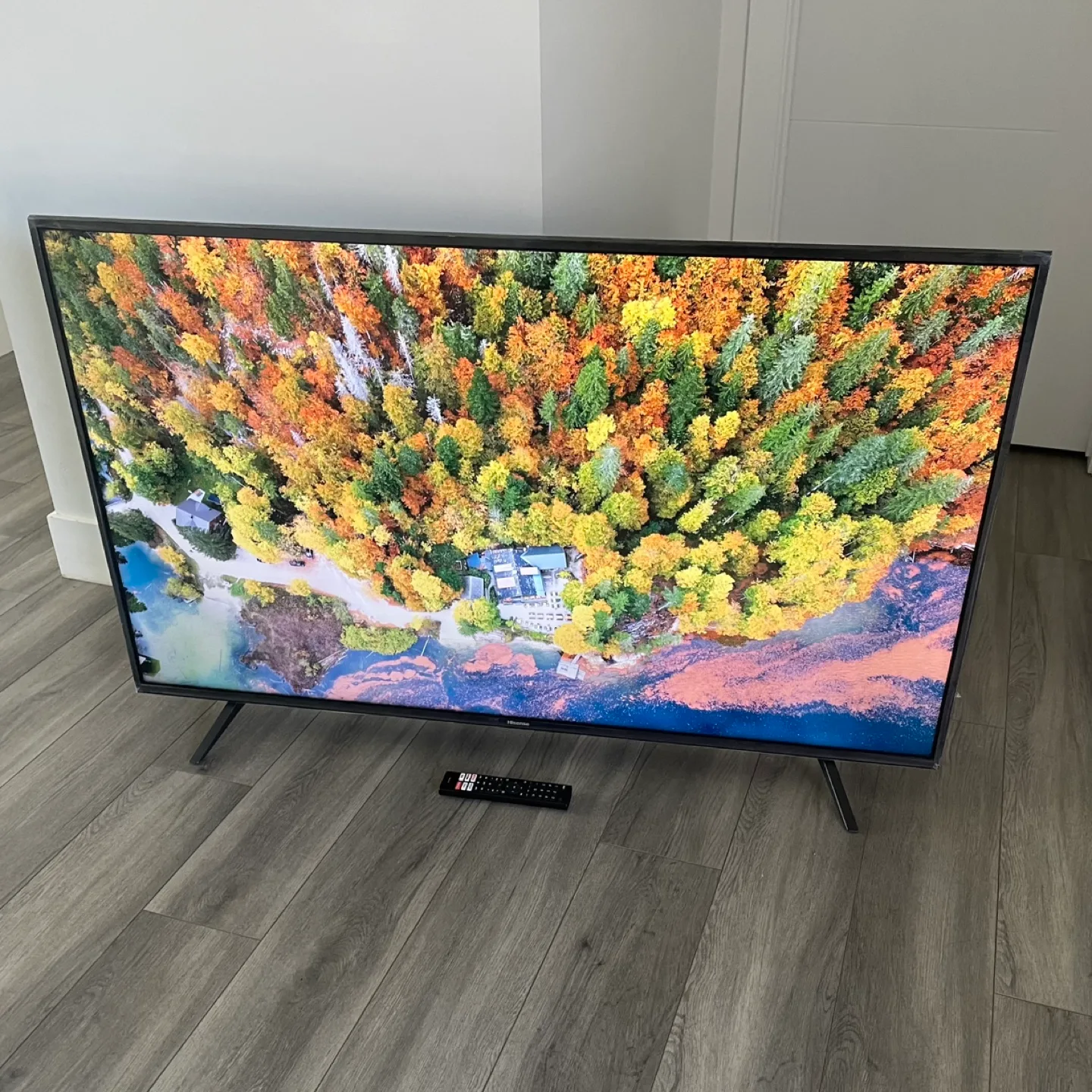 Hisense 55" 4K Smart TV thumbnail