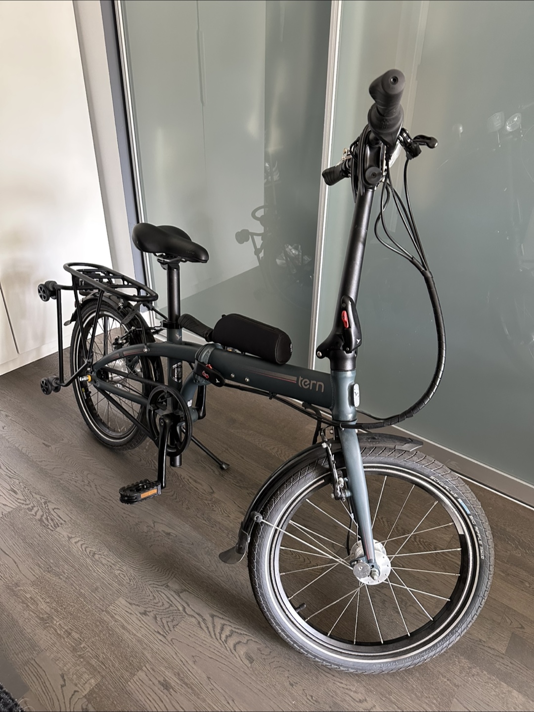 Tern Link D7i Folding Bike - Stealthy One