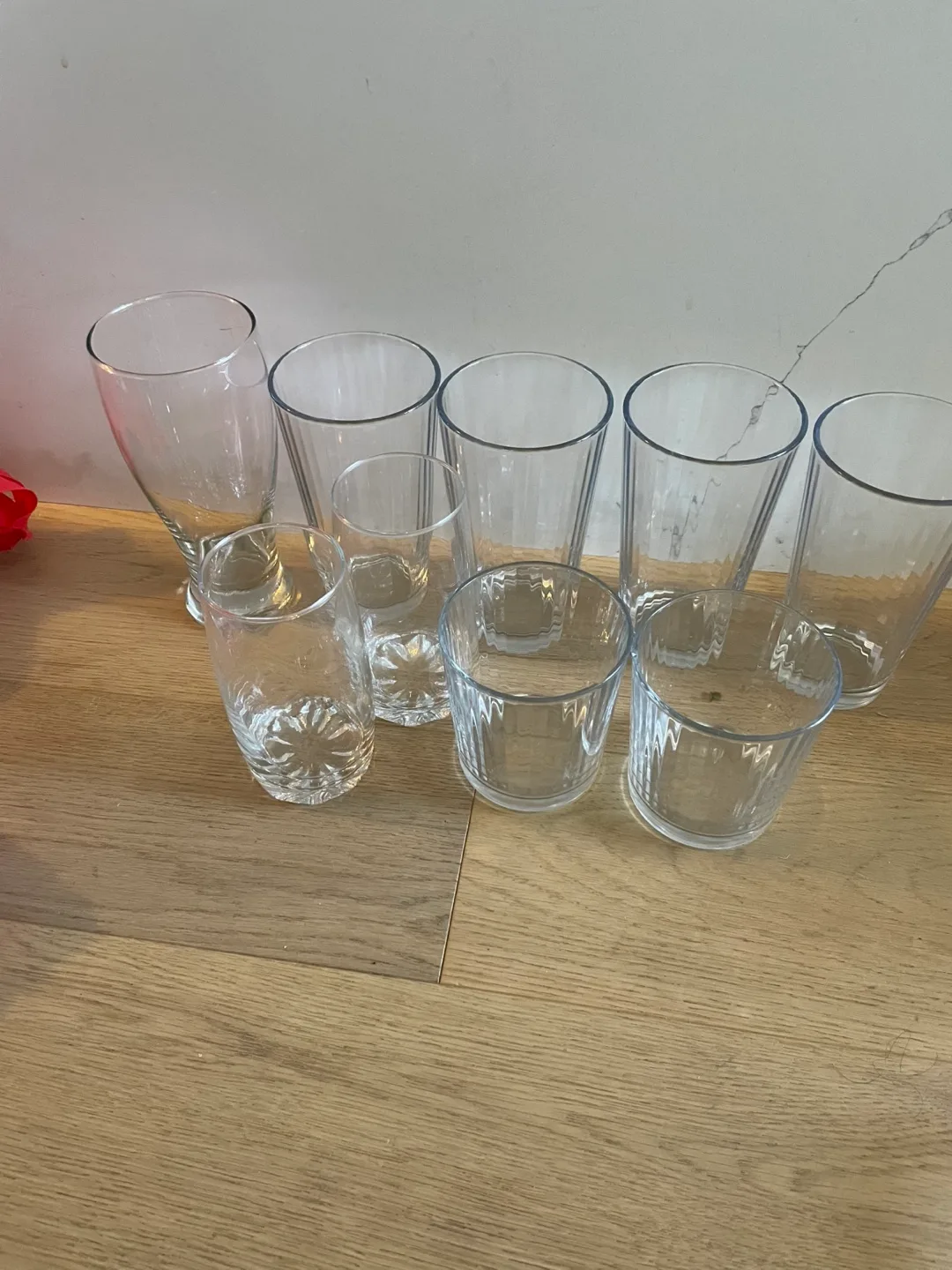 Assorted Glassware Set thumbnail