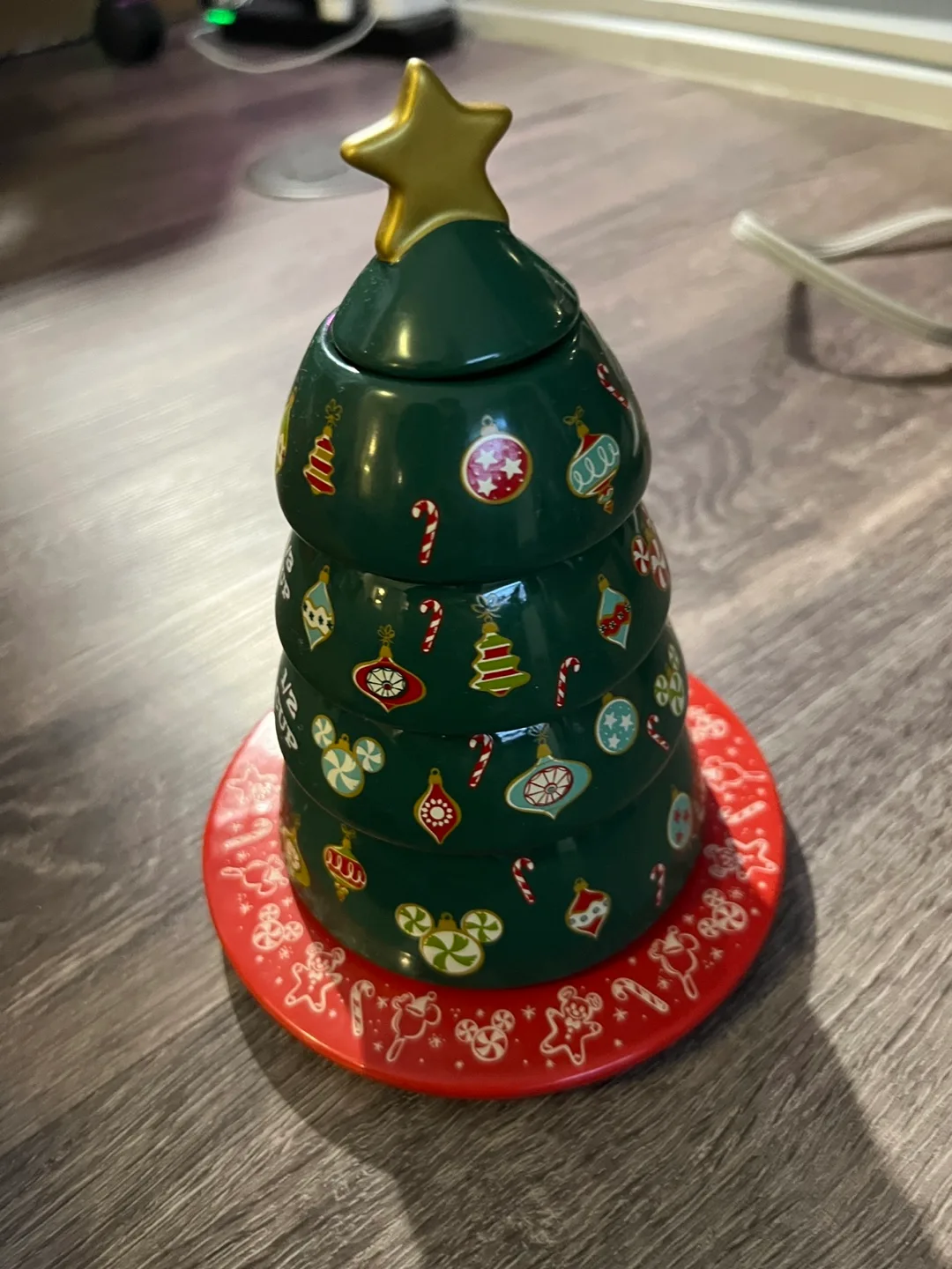 Disney Christmas Tree Measuring Cup Set thumbnail