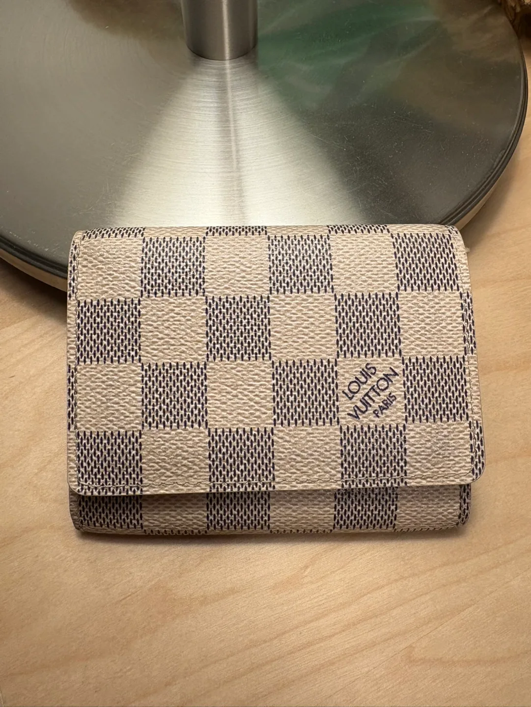 Louis Vuitton card holder thumbnail