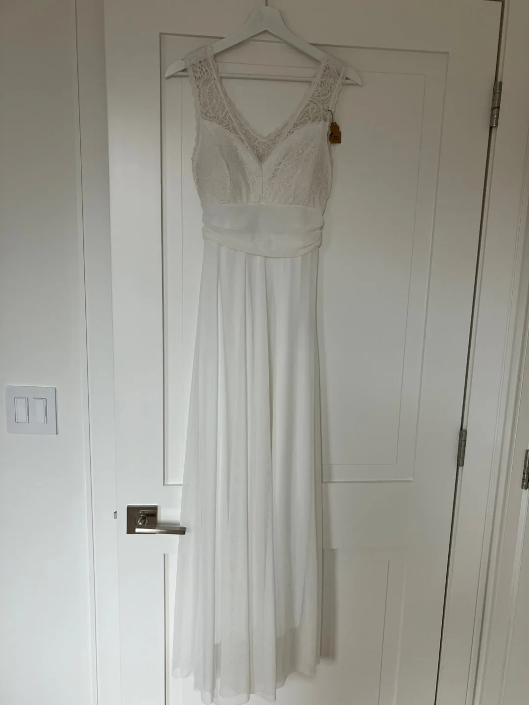 White Lace Wedding Dress thumbnail