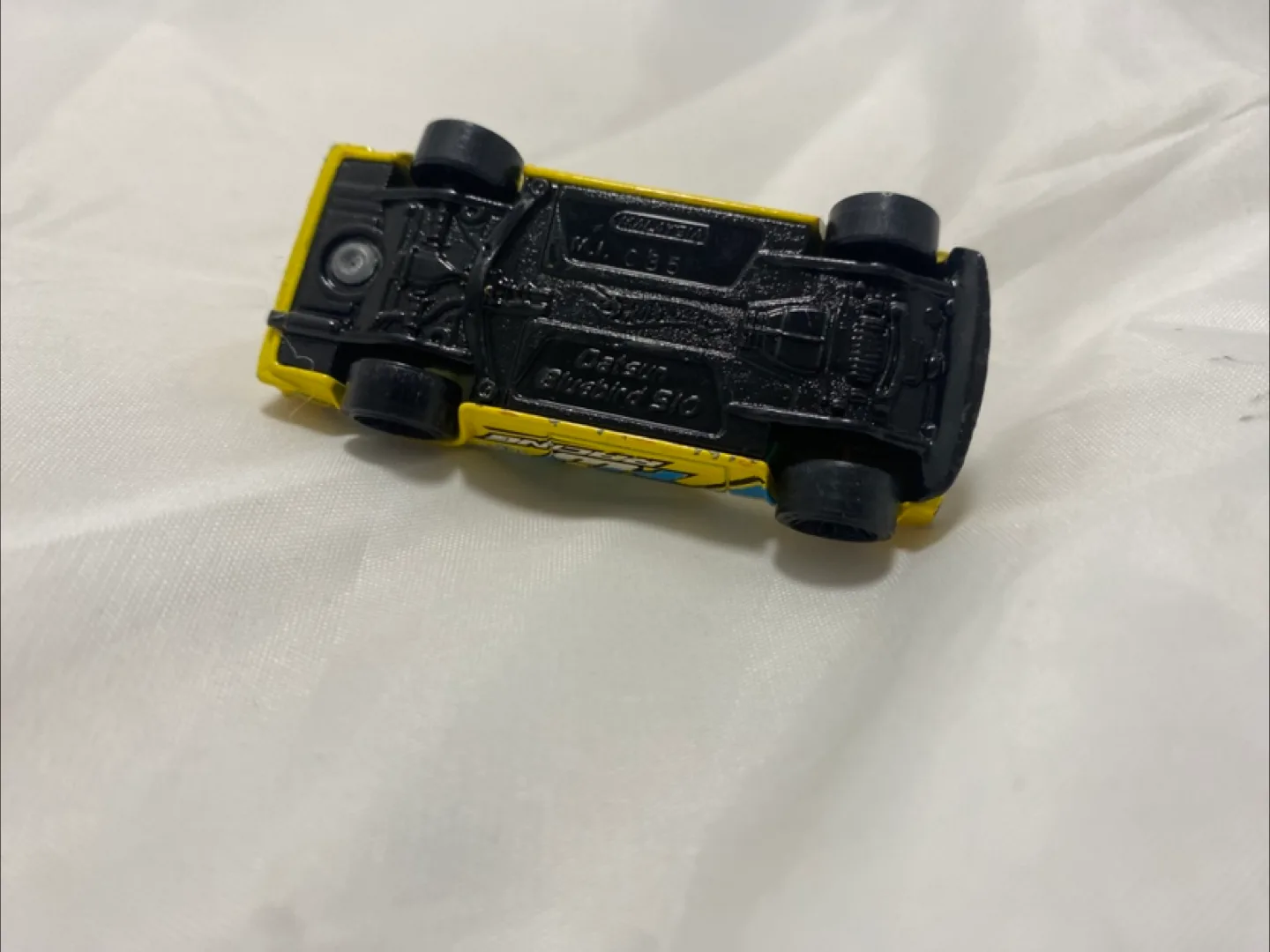 Hot Wheels 2011 Nightburnerz 9/10 Datsun Bluebird 510 in Yellow image indicator(4)