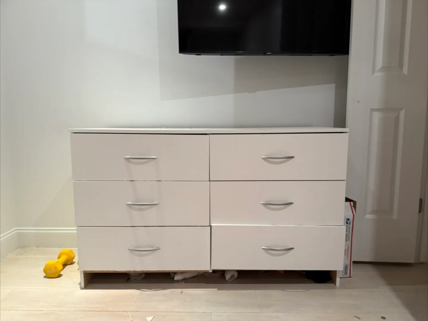White 6-Drawer Dresser #freecycle thumbnail