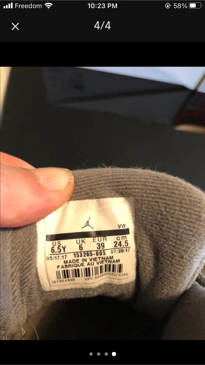 Jordan 12 Retro Suede Grey, US 6.5Y image indicator(4)