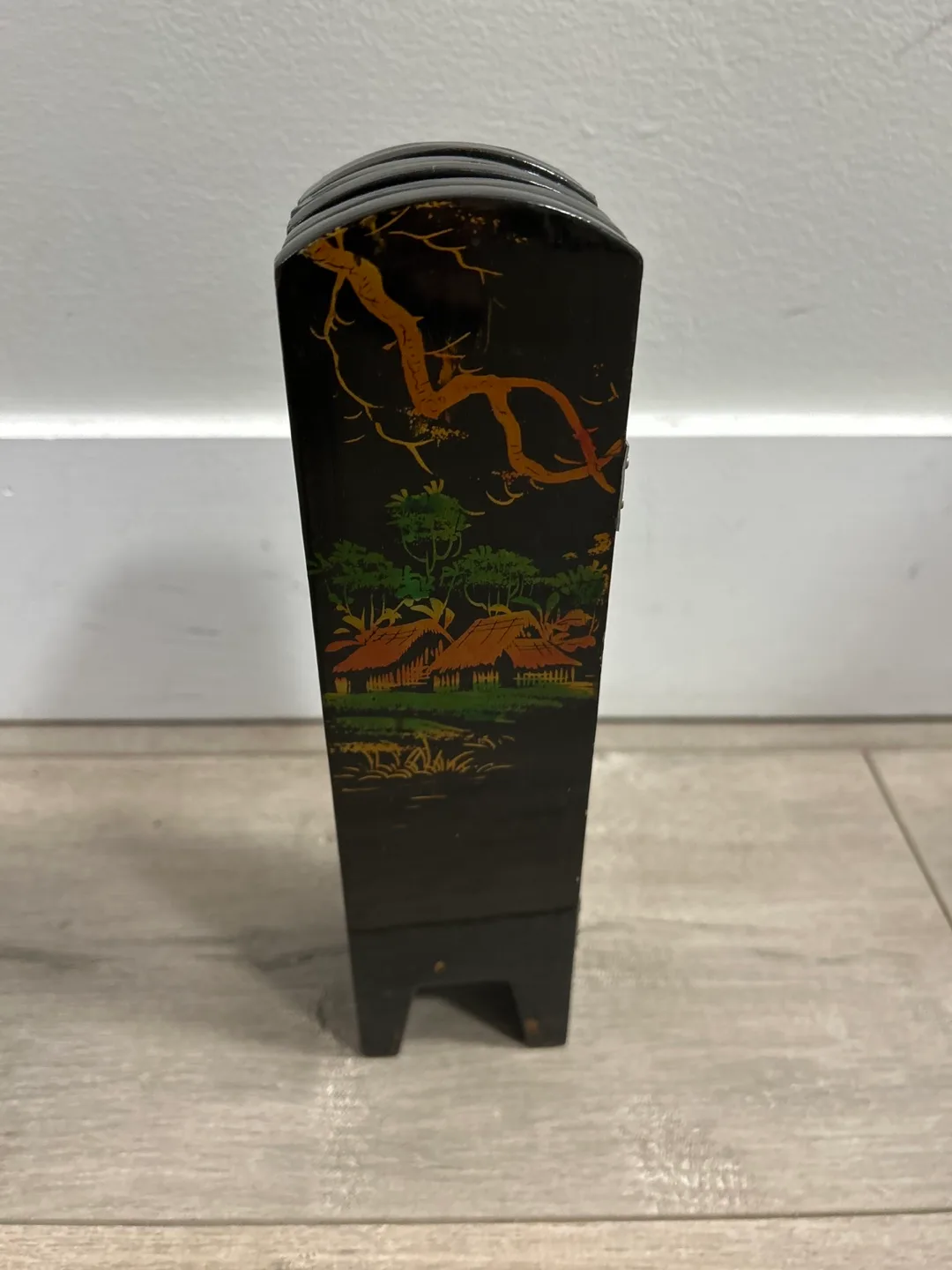 Vintage Asian Inspired Folding Screen image indicator(5)