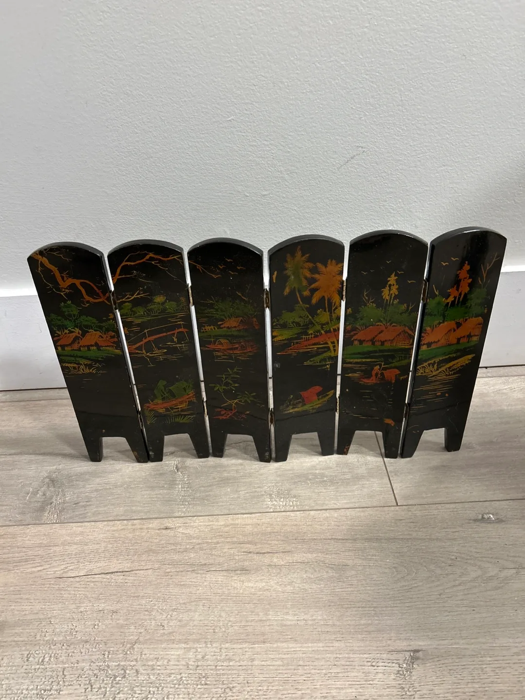 Vintage Asian Inspired Folding Screen image indicator(2)