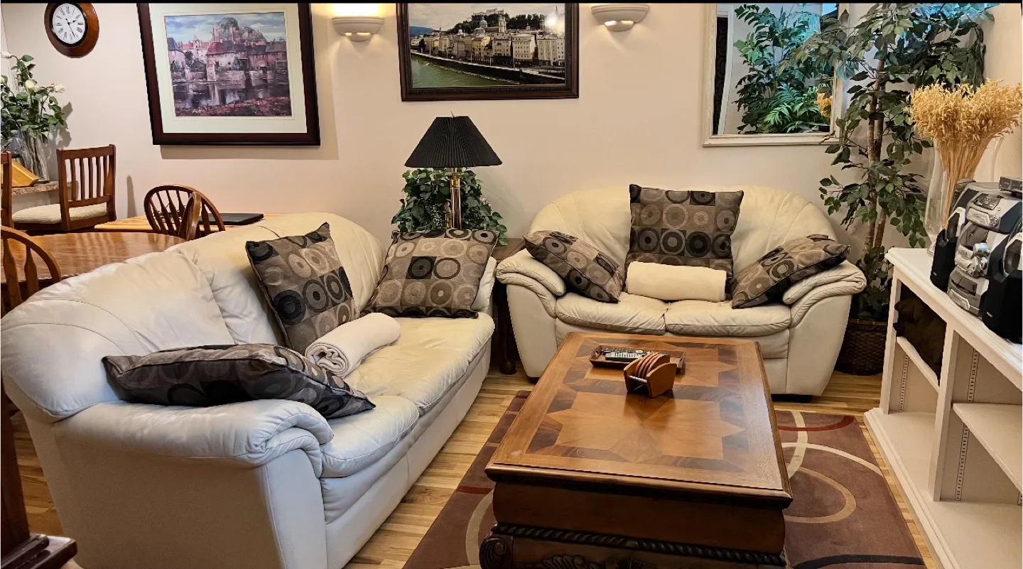 Cream Leather Sofa & Loveseat Set image indicator(10)