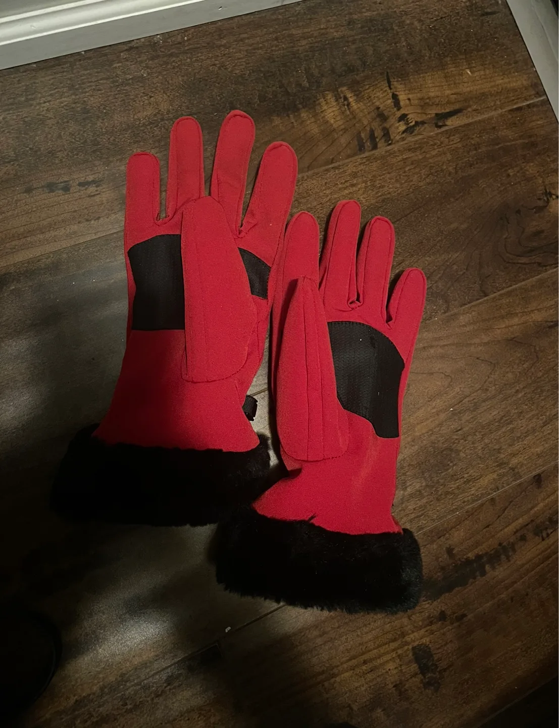 Red Gloves with Faux Fur Trim image indicator(2)