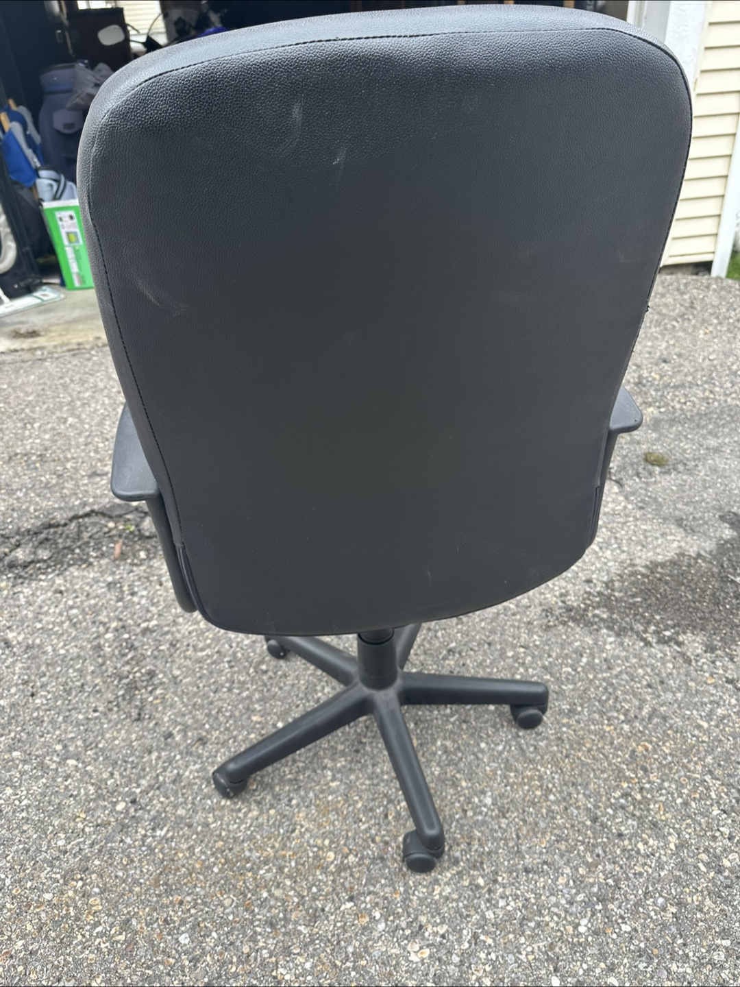 Black Office Chair - photo 3