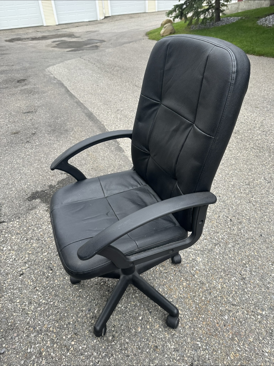 Black Office Chair - photo 2