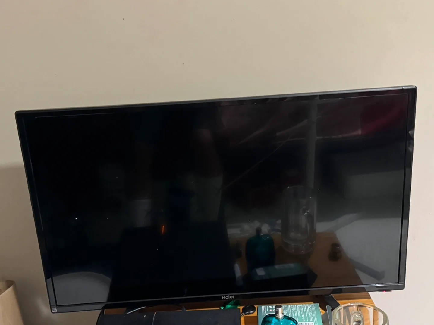 Haier 32E2000C TV thumbnail