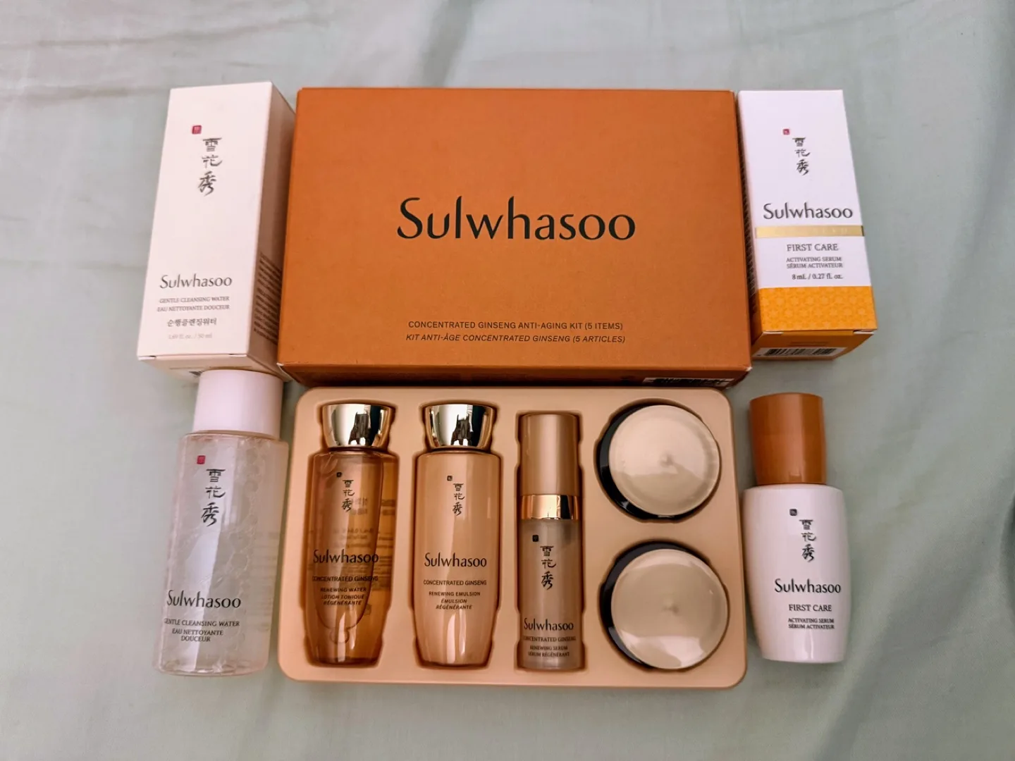 Sulwhasoo Concentrated Ginseng Anti-Aging Kit (5 Items) thumbnail