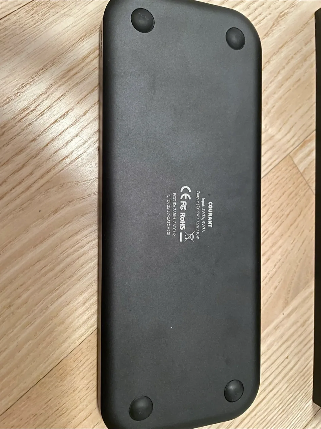 Courant Multi-Device Wireless Charger - Like New! image indicator(3)