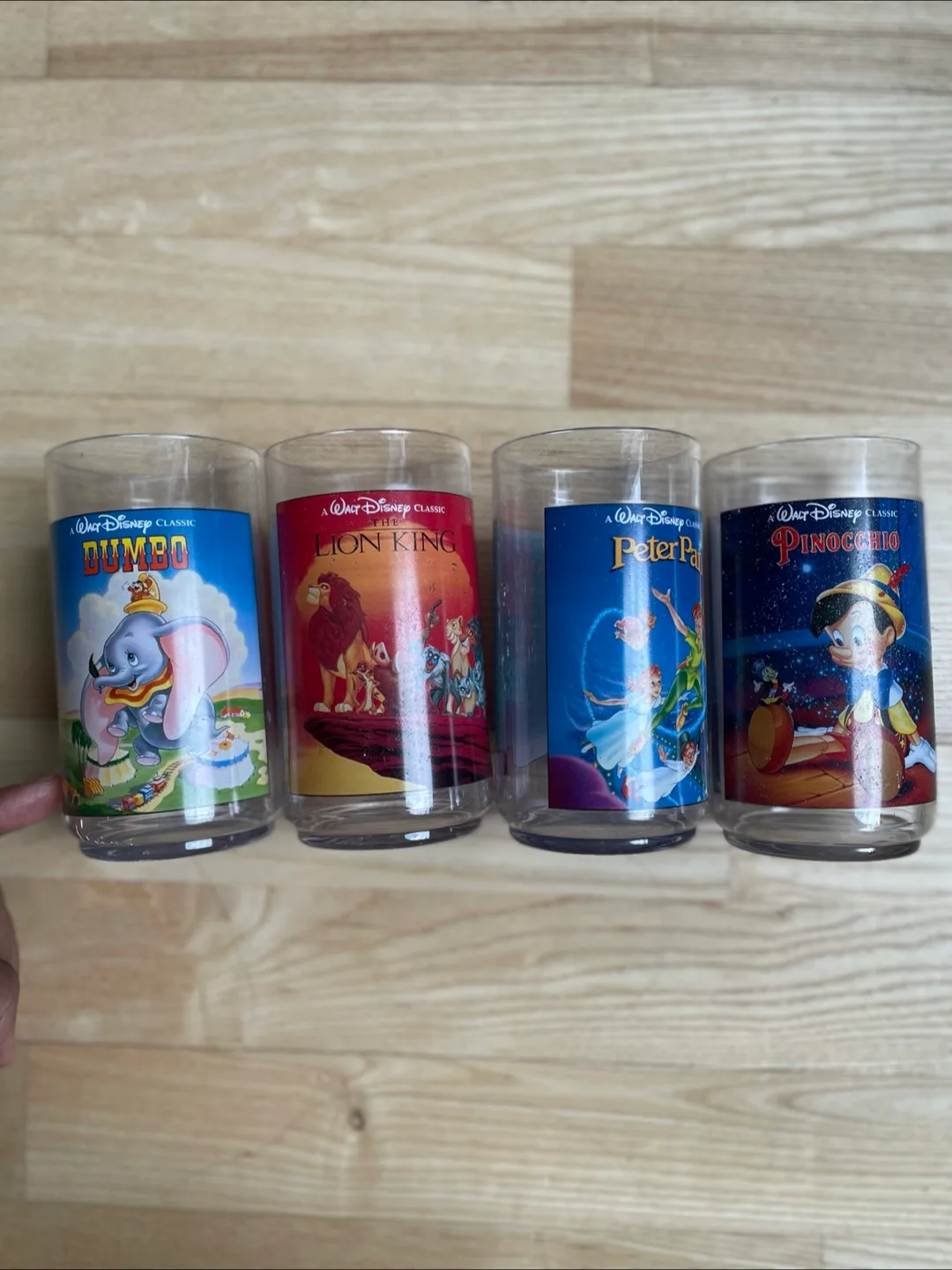 Walt Disney Classic Collector Series Glasses (4) image indicator(5)