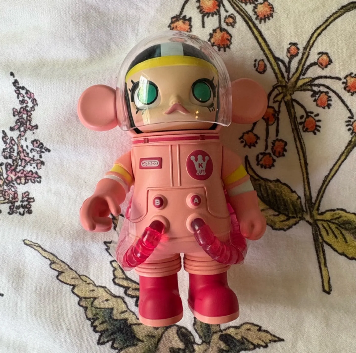 MEGA SPACE MOLLY 100% Peach 2016 POPMART x Kennysworth image indicator(3)