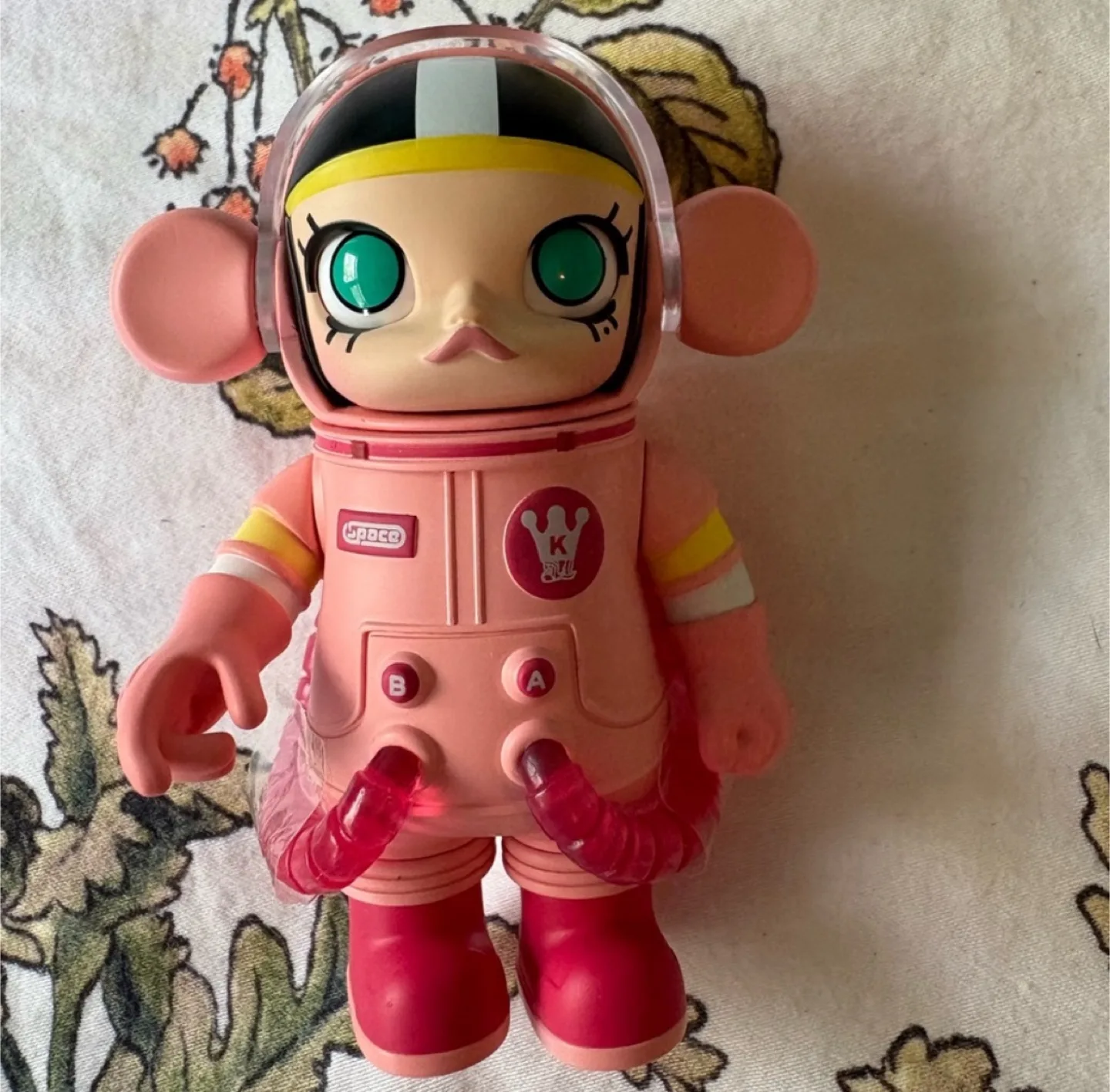 MEGA SPACE MOLLY 100% Peach 2016 POPMART x Kennysworth image indicator(4)