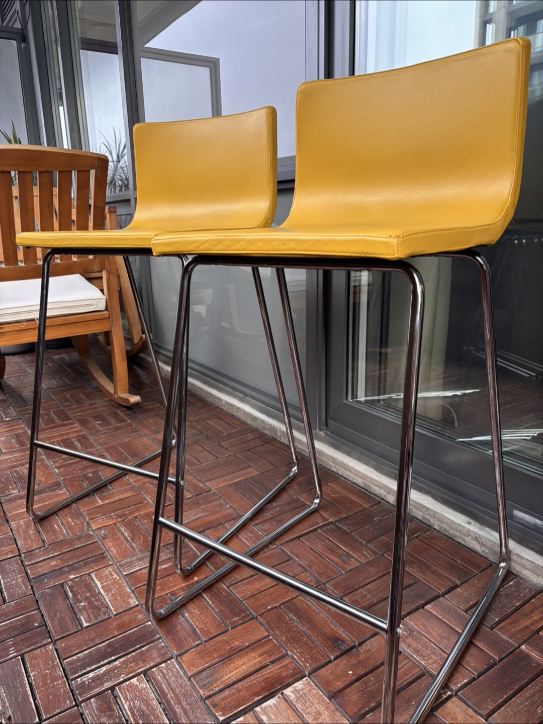 Set of 2 Yellow Leather Bar Stools - photo 2