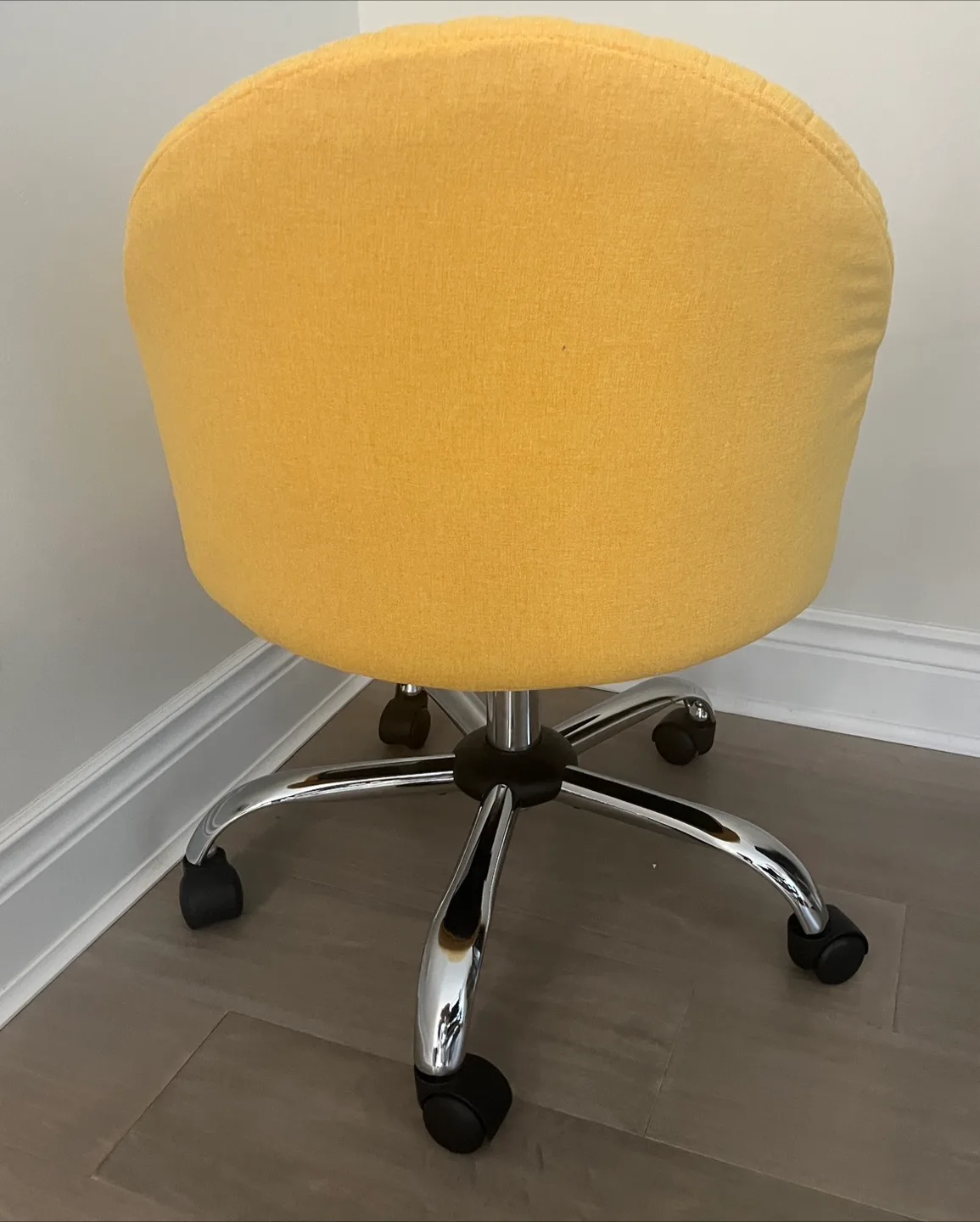 Yellow Swivel Office Chair image indicator(2)
