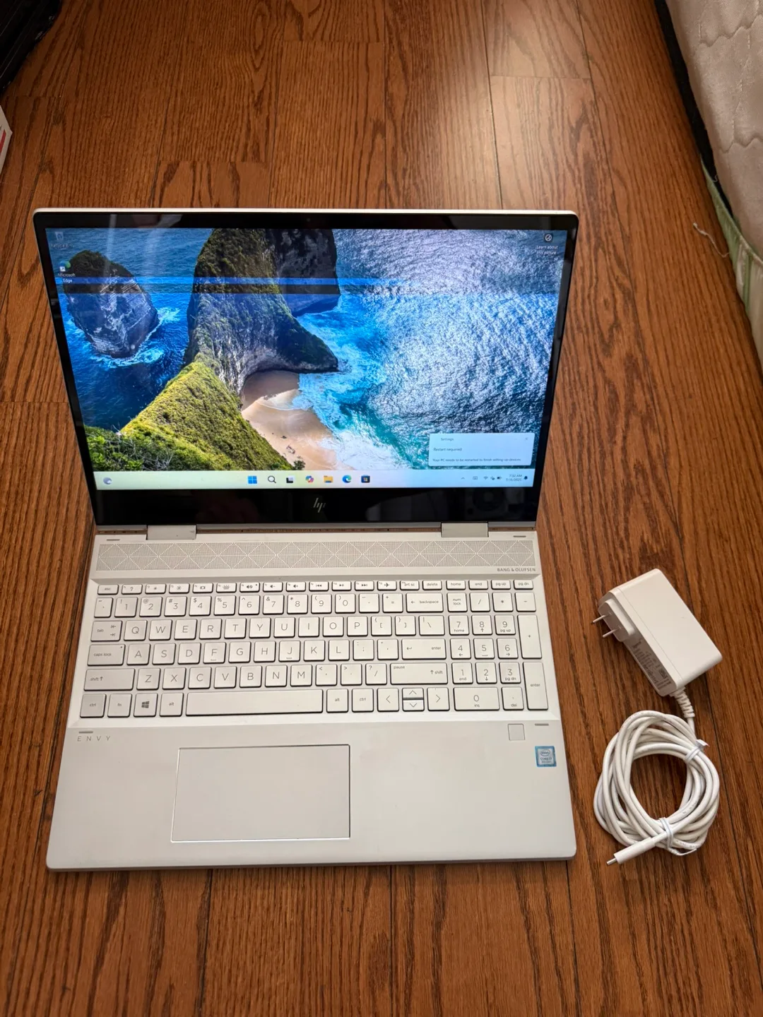 HP ENVY 15”/Intel I7/16 GB RAM/512GB SSD/Touchscreen thumbnail