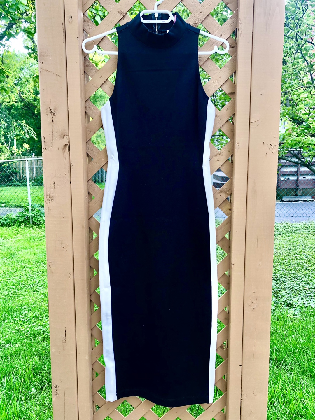 Black & White Sleeveless Dress
