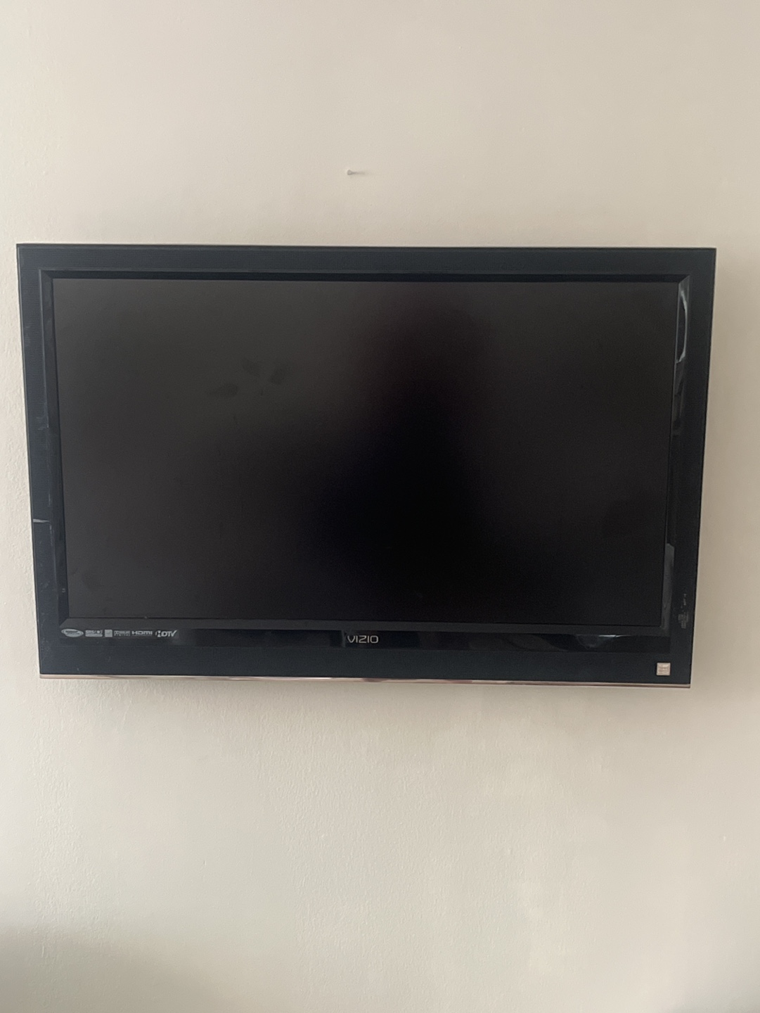 Vizio TV 37 inch high definition HDTV with remote control - photo 3