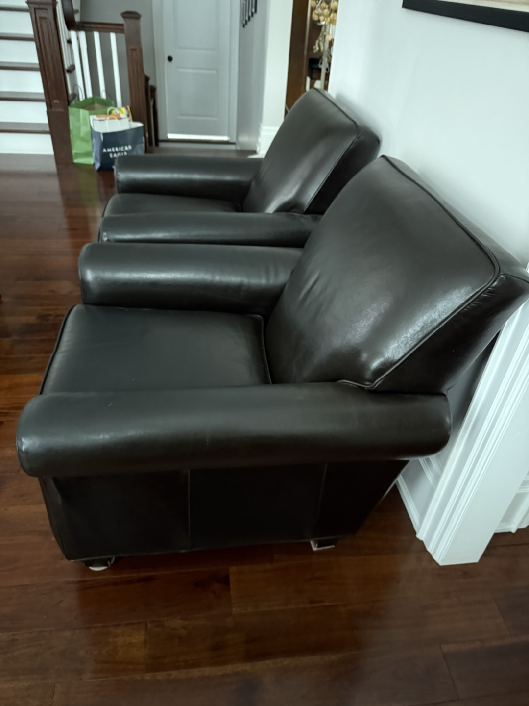2 Leather Armchairs - Dark Brown - photo 2