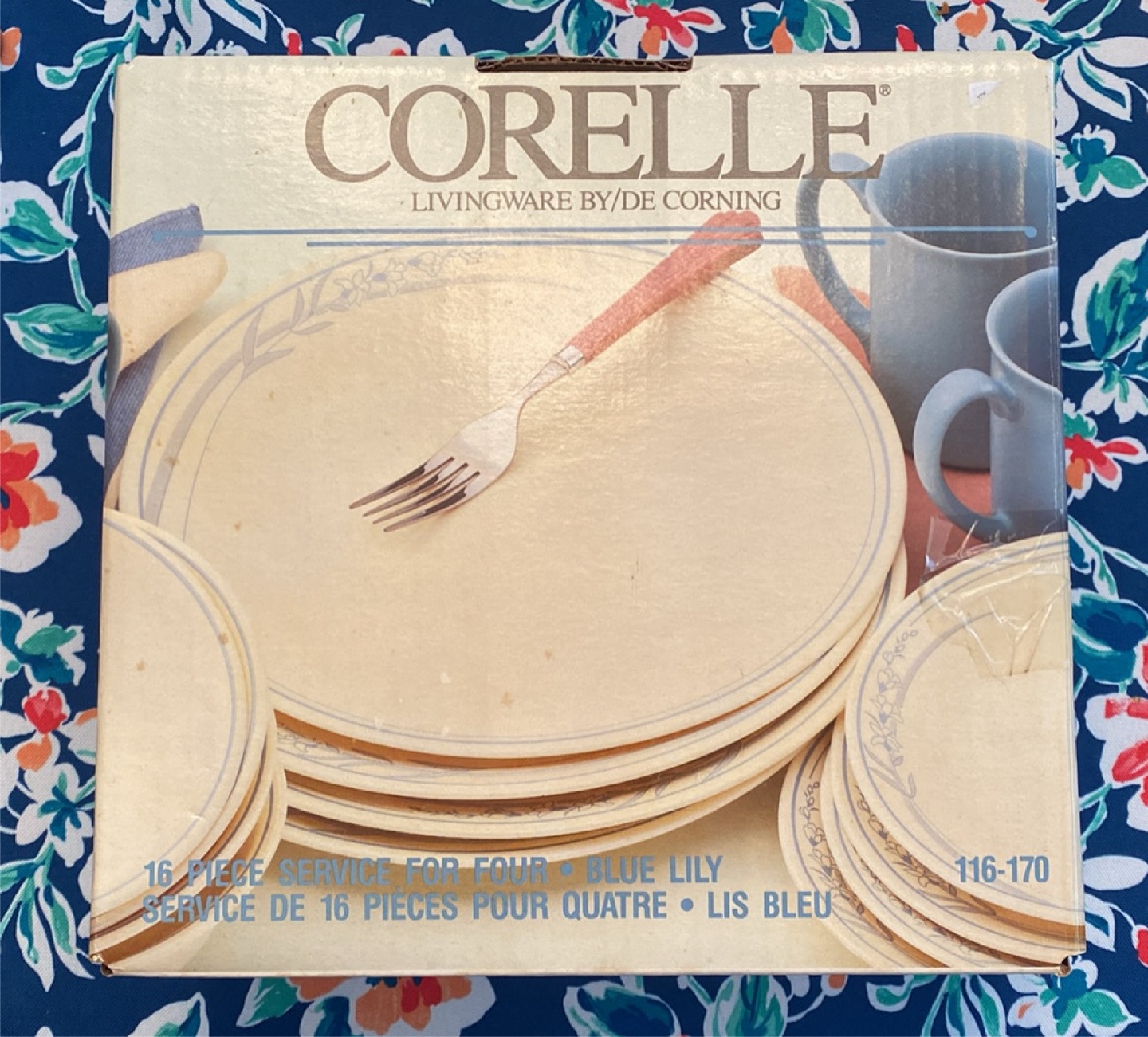 Corelle Blue Lily 16-Piece Dinnerware Set