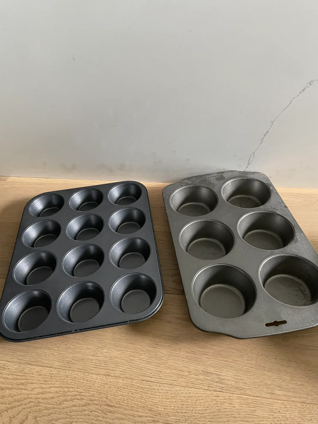 Wilton & unbranded Muffin Tins - Set of 2 thumbnail
