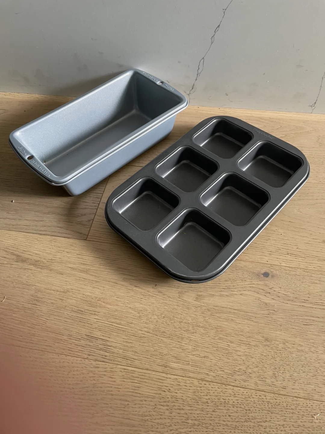 Wilton Loaf Pan & Muffin Tin Set thumbnail