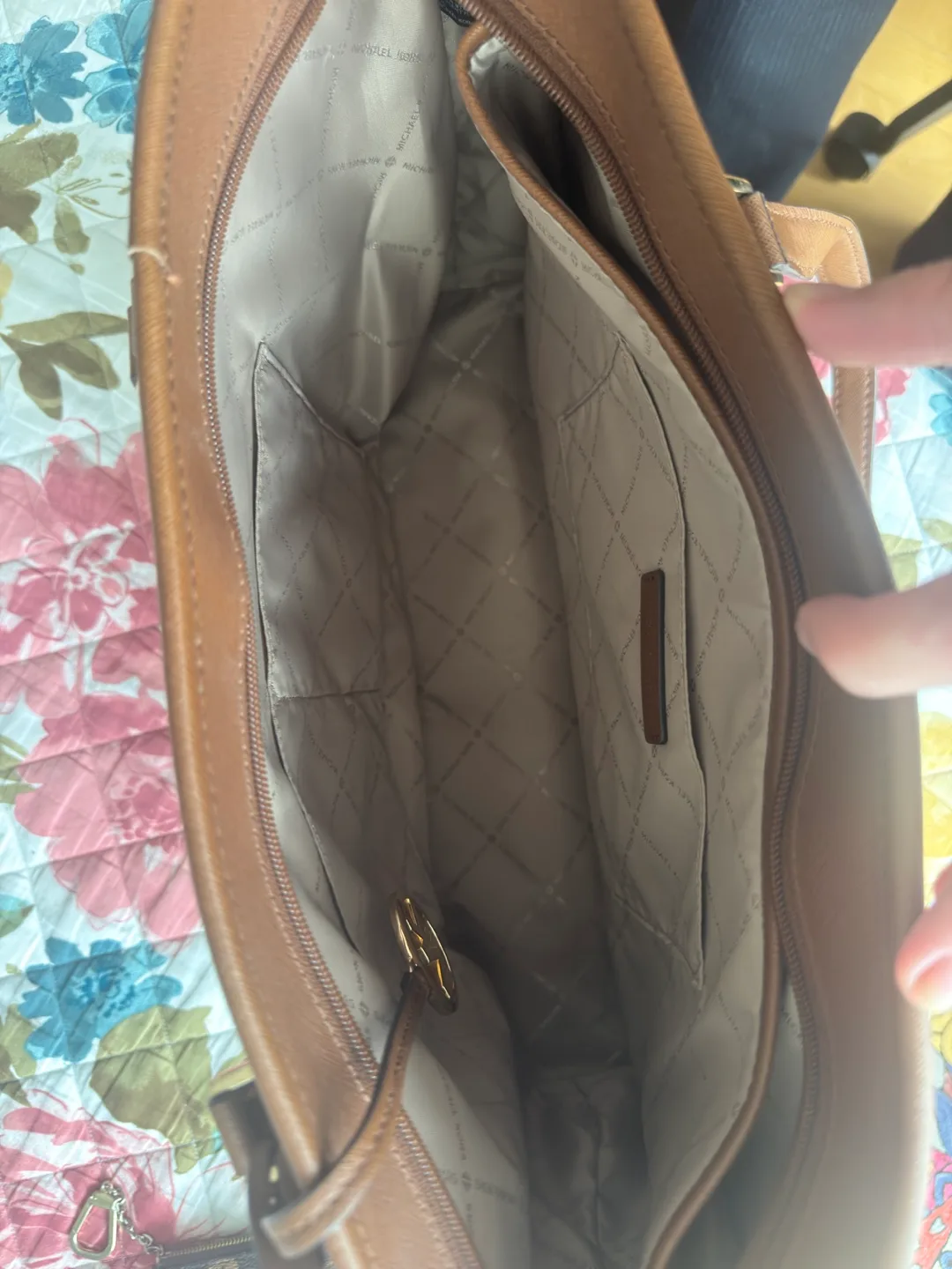 Michael Kors Brown Tote Bag image indicator(3)