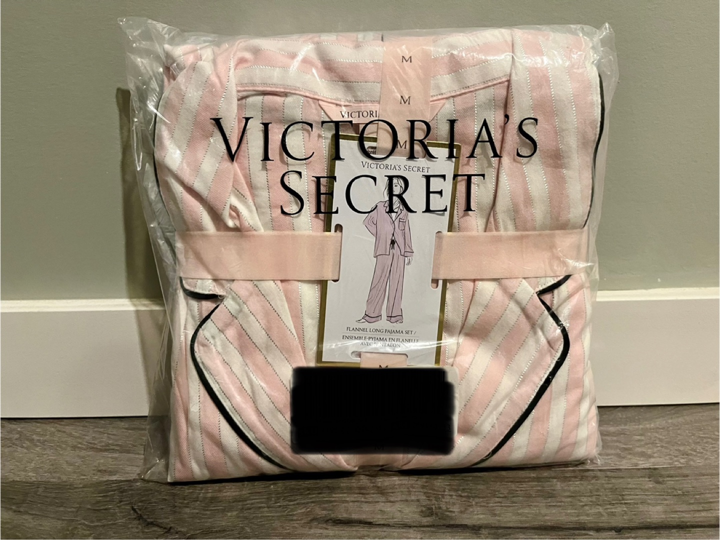 Victoria’s Secret Flannel Long Pajama Set – Size M