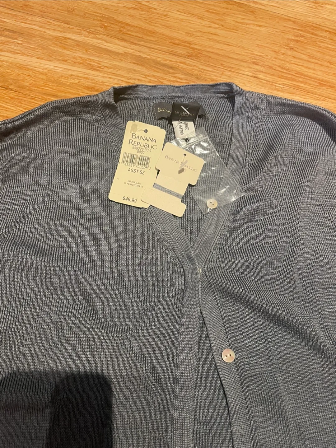 New Banana Republic Cardigan & Top Set - Size M image indicator(2)