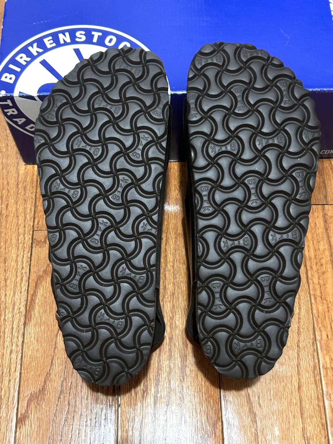 NEW Birkenstock Milano (Unisex) - Oiled Leather Sandals with Box - photo 4