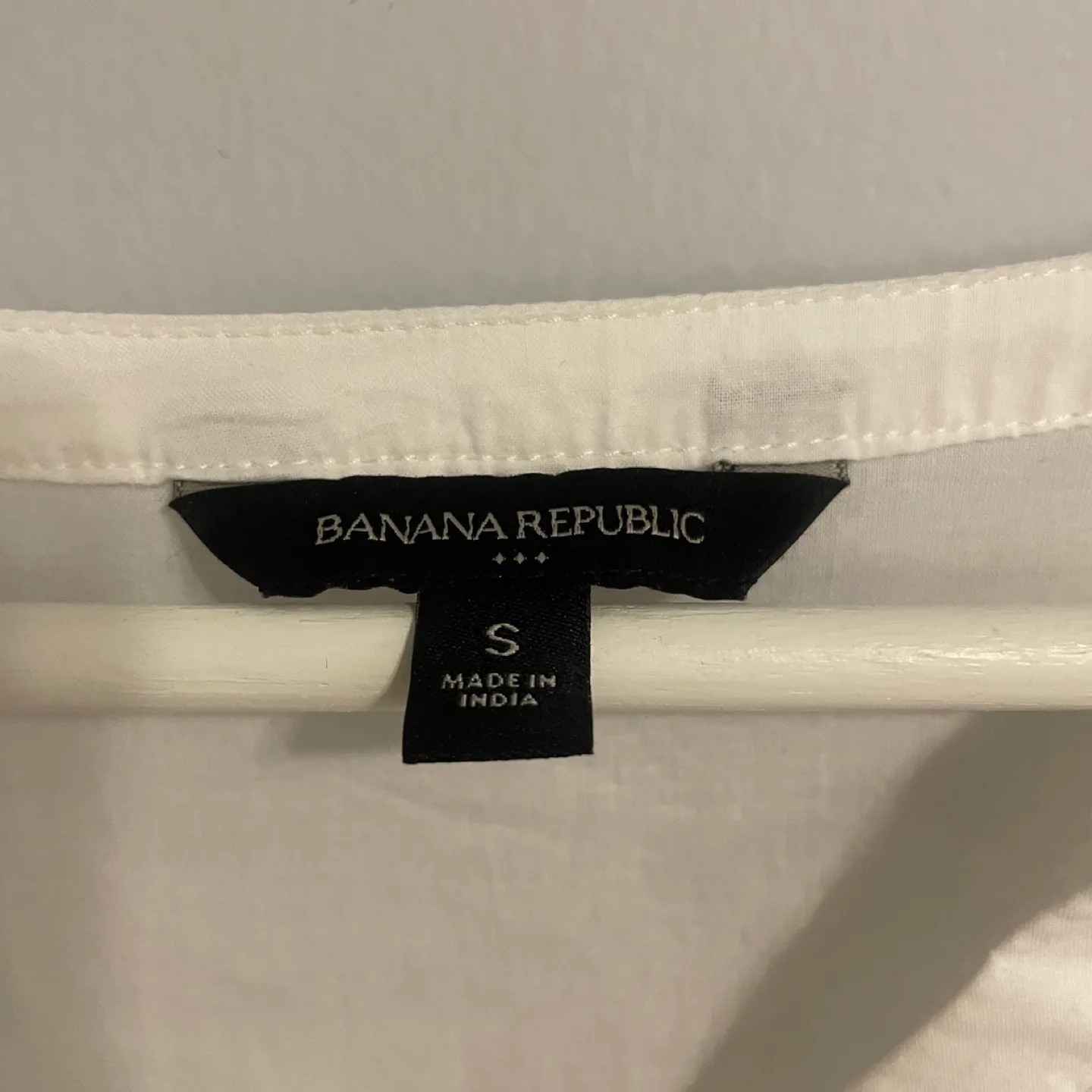 Banana Republic White Embroidered Long Flounce Sleeve Size S image indicator(5)