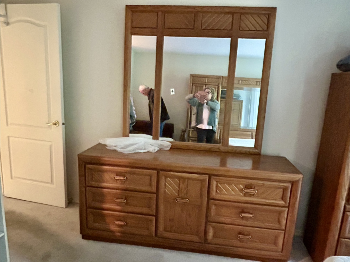 Oak Bedroom Set - Dresser, Armoire, Headboard - photo 3