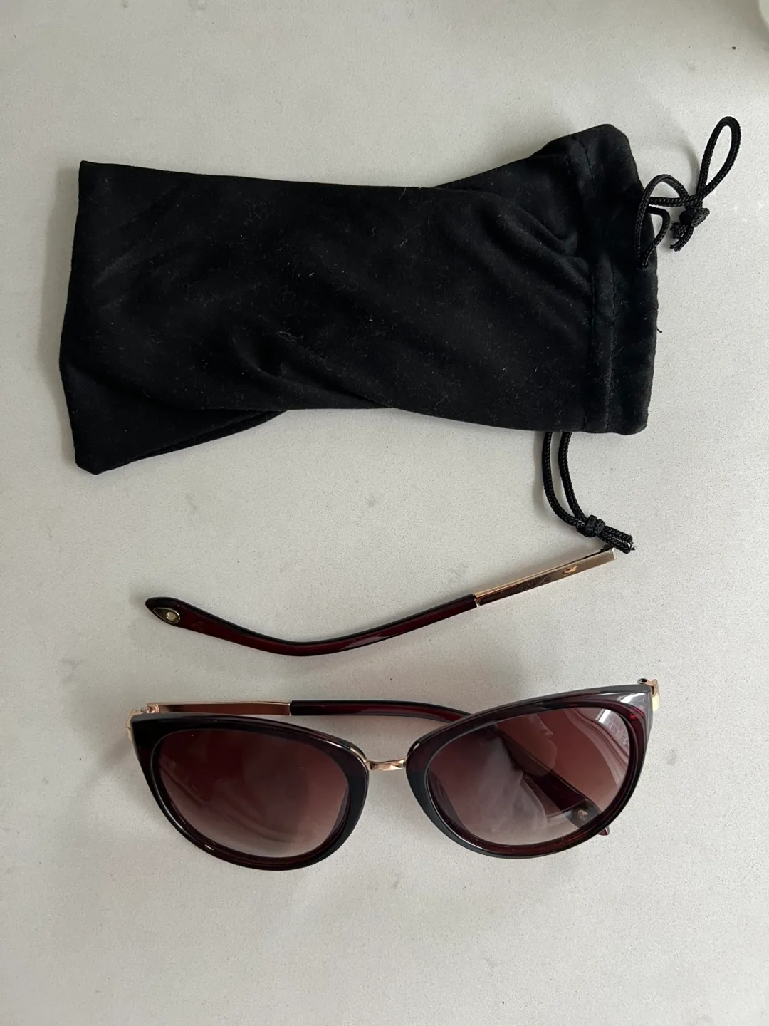 Cute Sunglasses with Case (need fixing) thumbnail