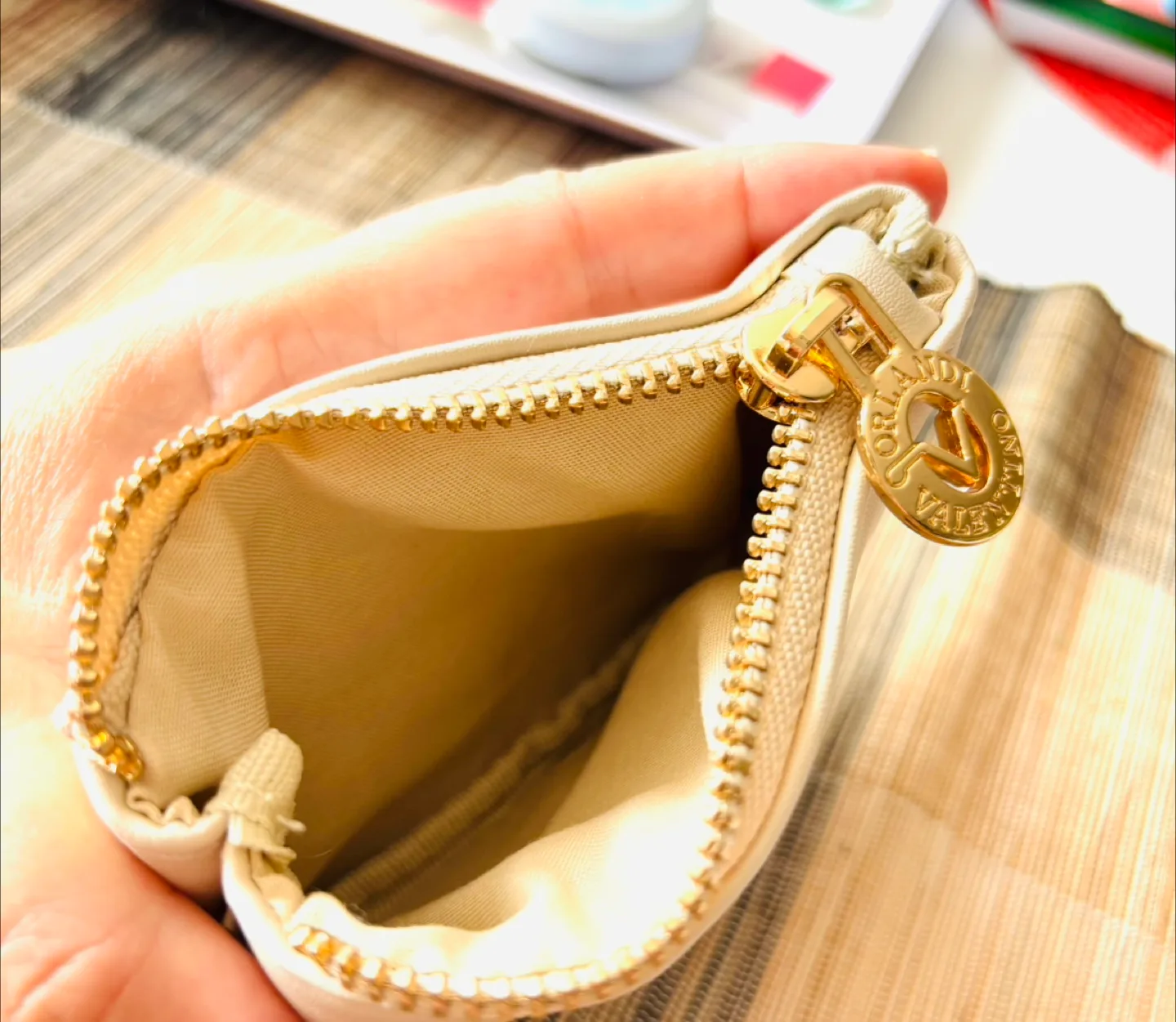 Valentino Orlandi Beige Coin Purse - new image indicator(2)