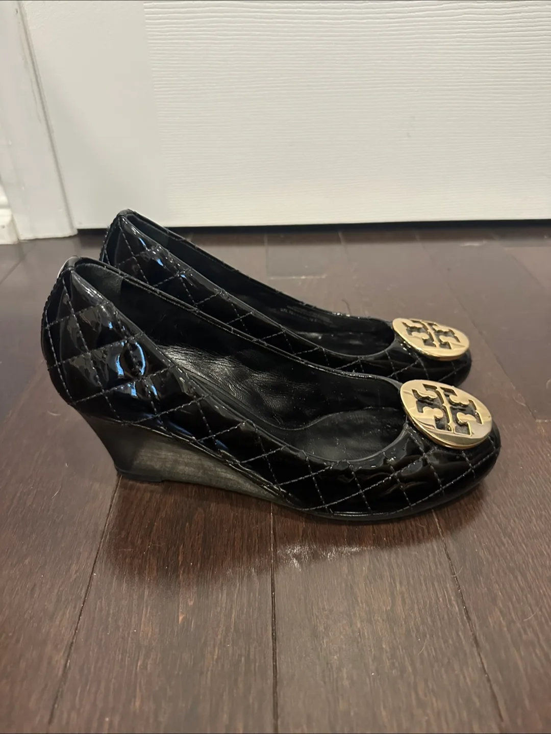 Tory Burch Black Patent Leather Wedge Heel Shoes image indicator(8)