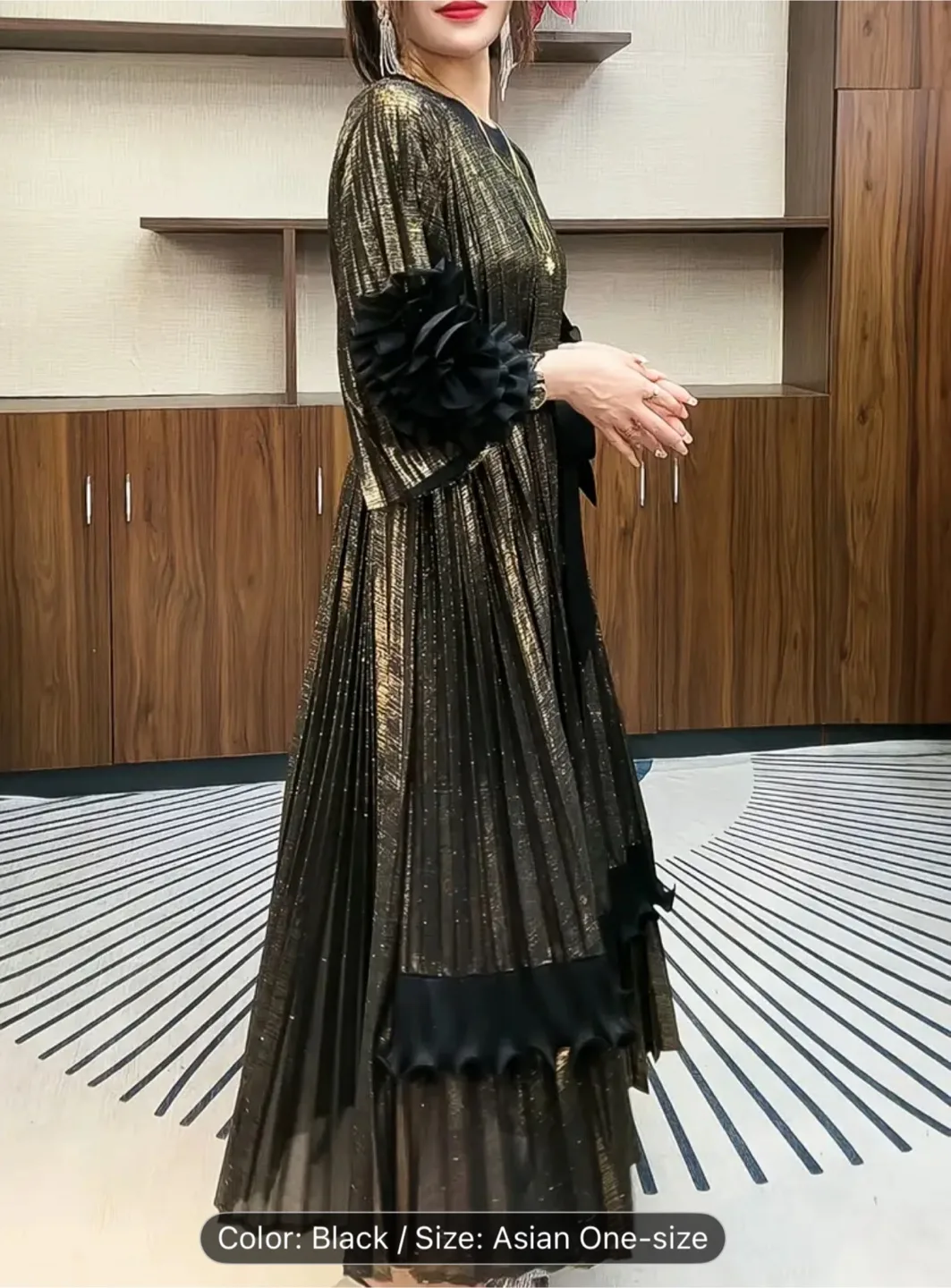 Black & Gold Pleated Dress - Asian One-Size image indicator(3)