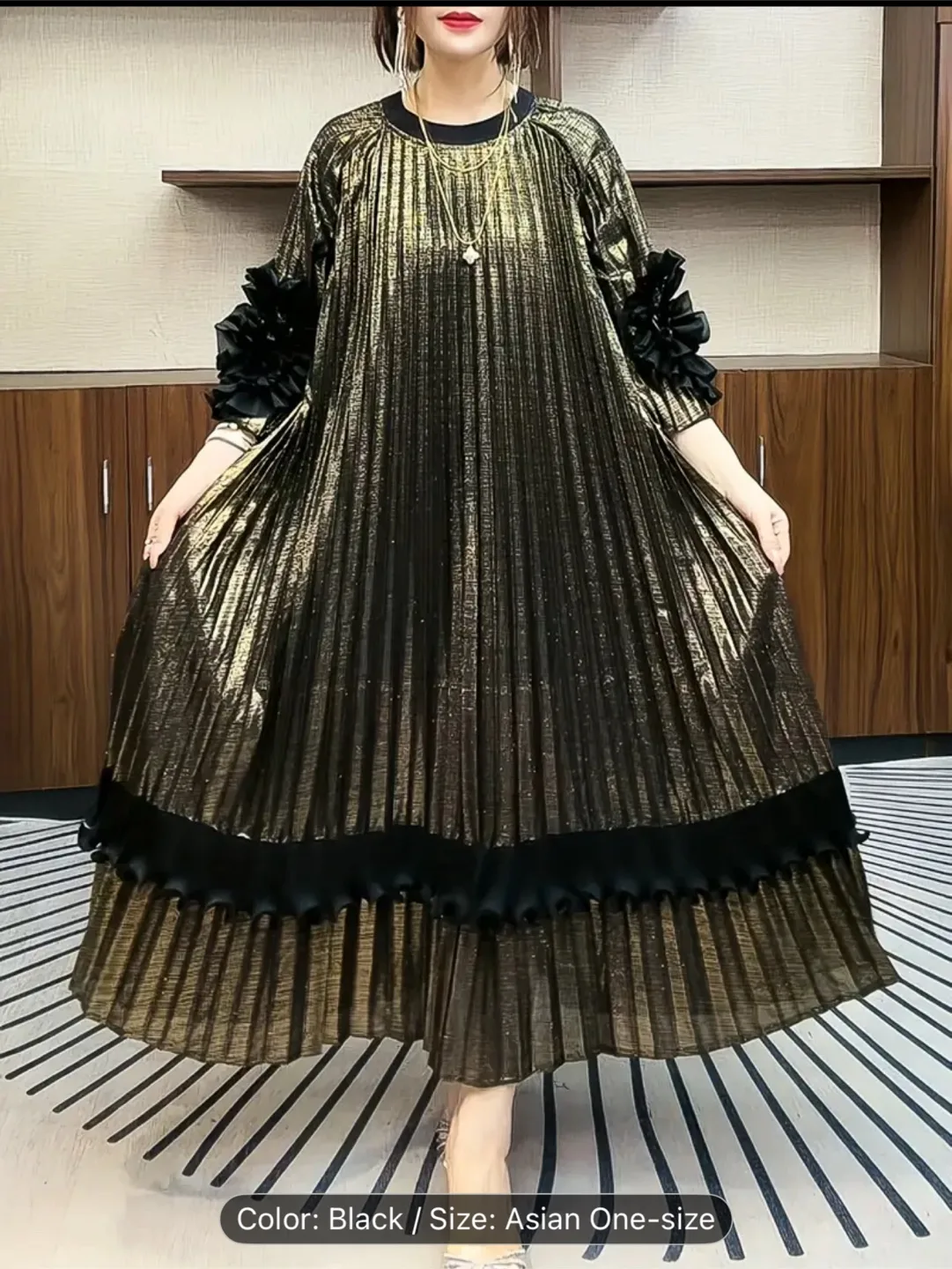 Black & Gold Pleated Dress - Asian One-Size image indicator(4)